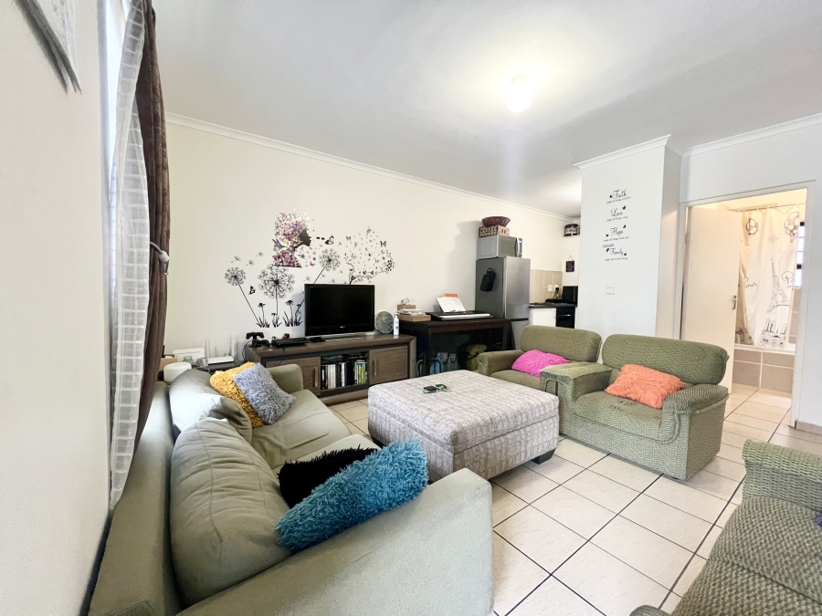 2 Bedroom Property for Sale in Parklands East Western Cape